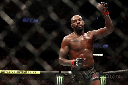 Jon Jones vs Cyril Gun